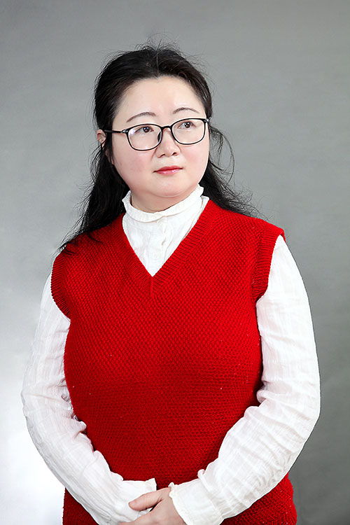 崔月华