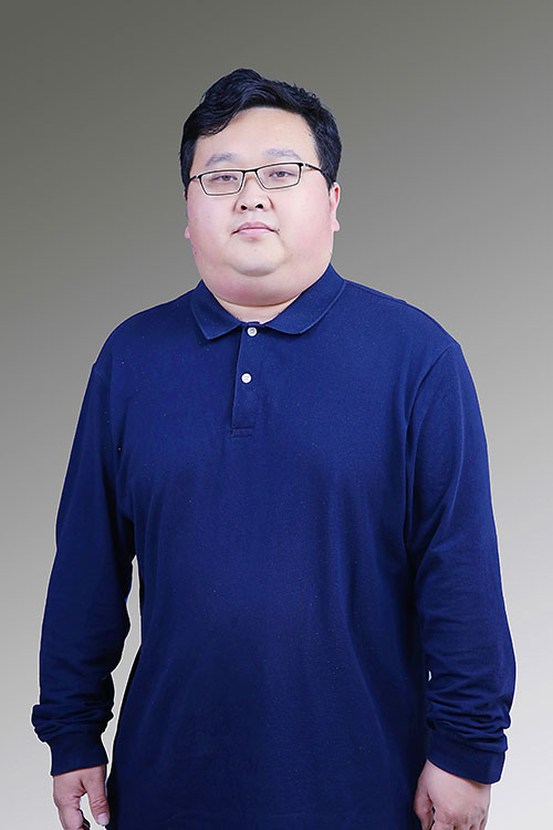 李昕