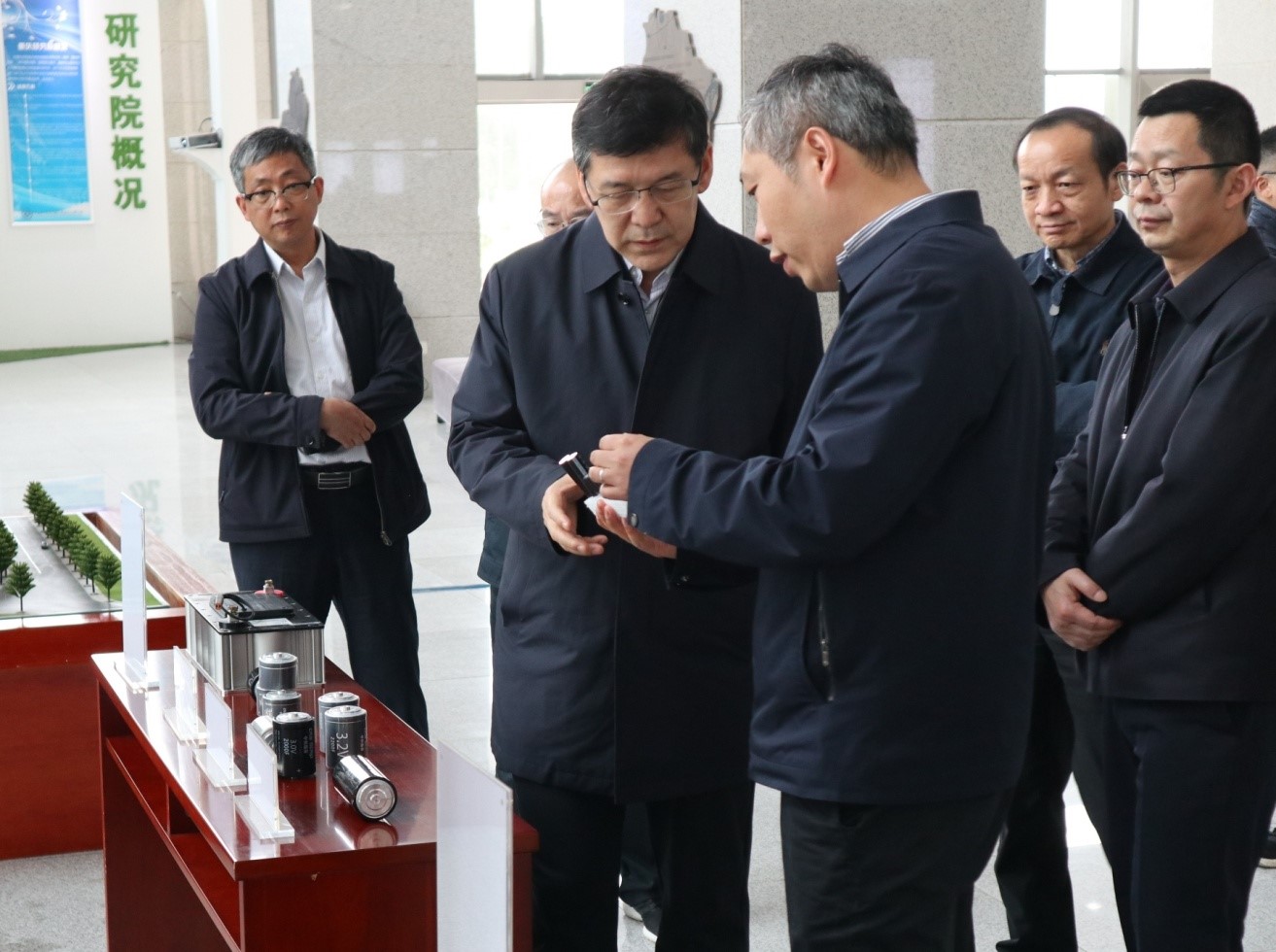中科院副院长、党组副书记阴和俊调研重庆研究院